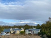 Chalets vanuit de loft 2024.jpg